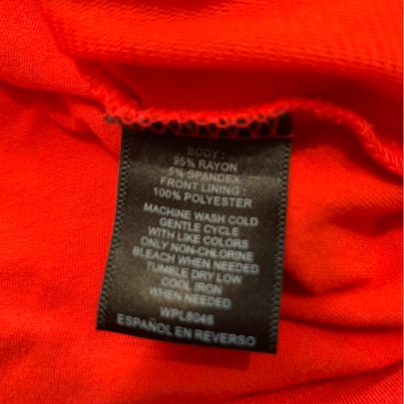 INC sleeveless front cut out twist top - Picture 5 of 6